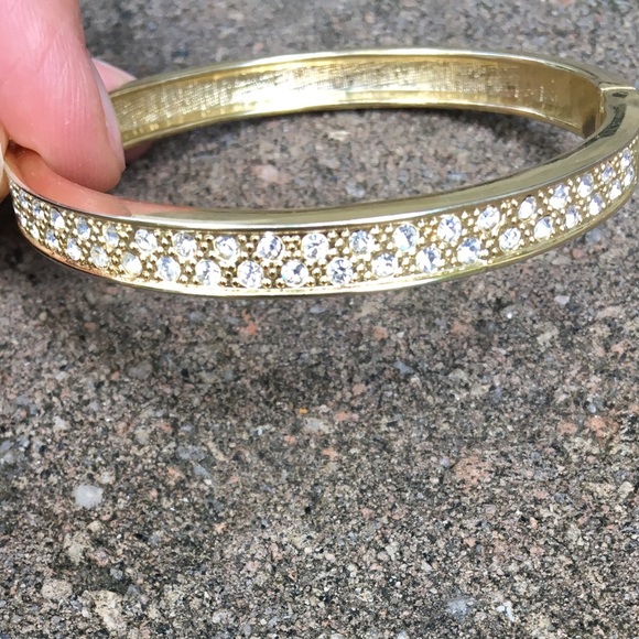 Bracelet - Picture 2 of 6